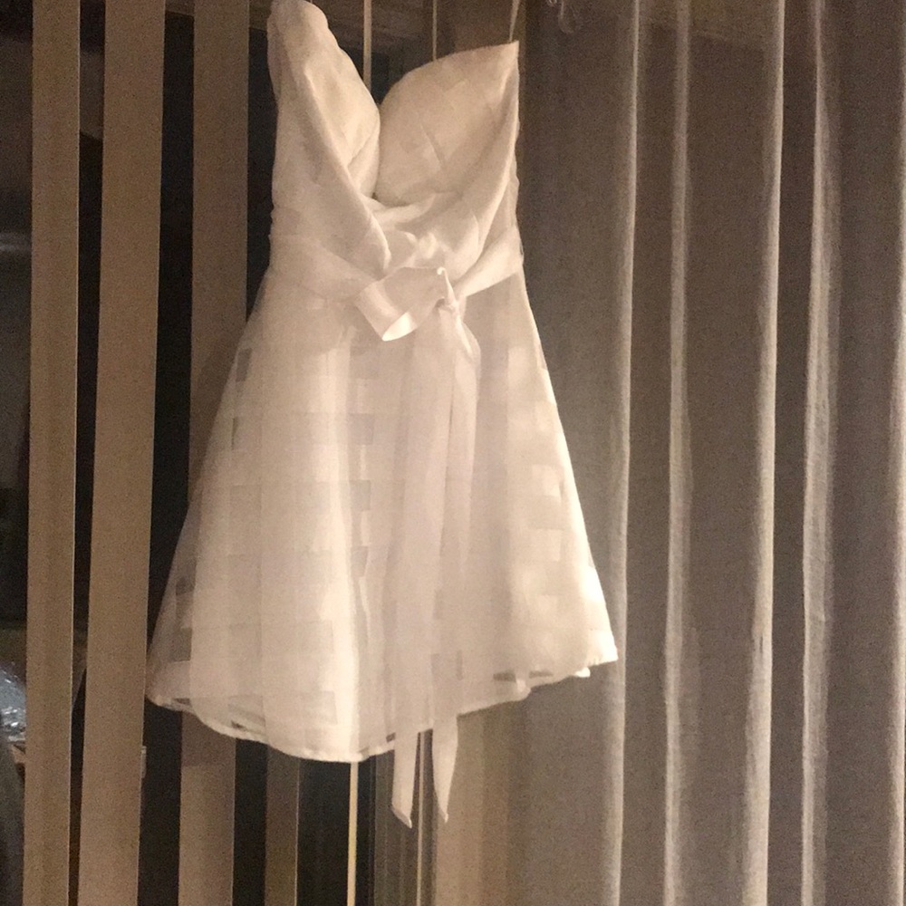 Depth white checkered dress
